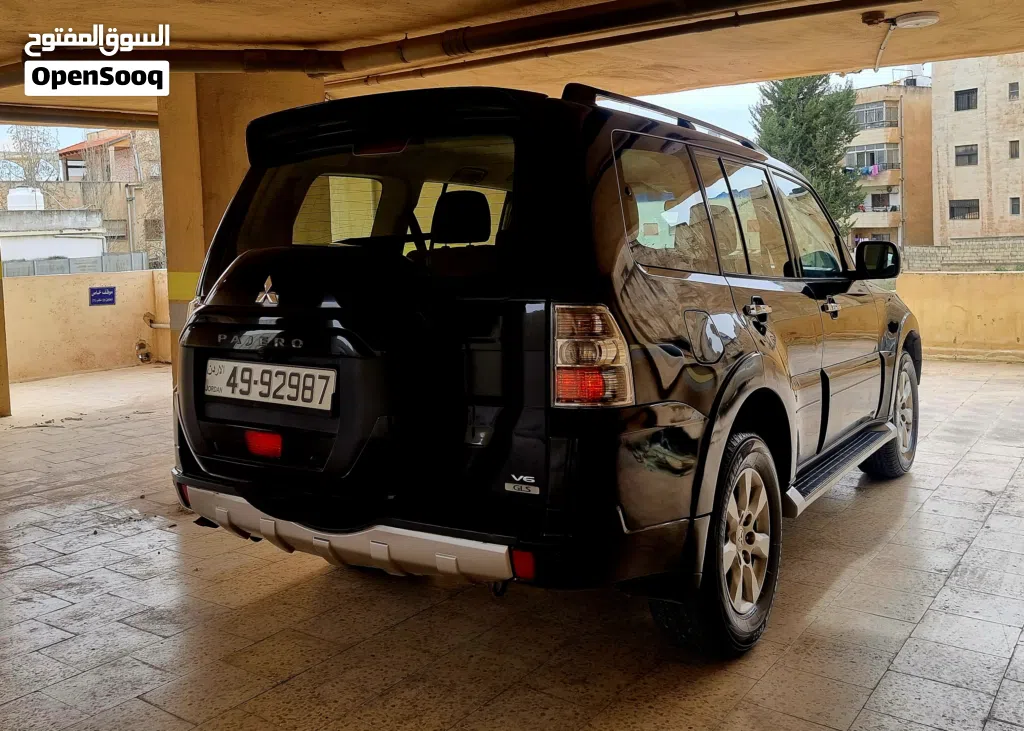 Mitsubishi Pajero GLS