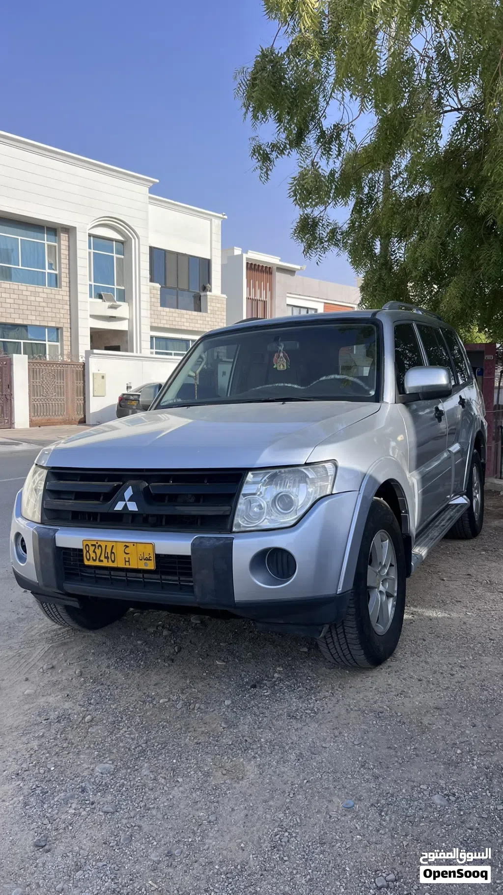 ميتسوبيشي باجيرو Standard
