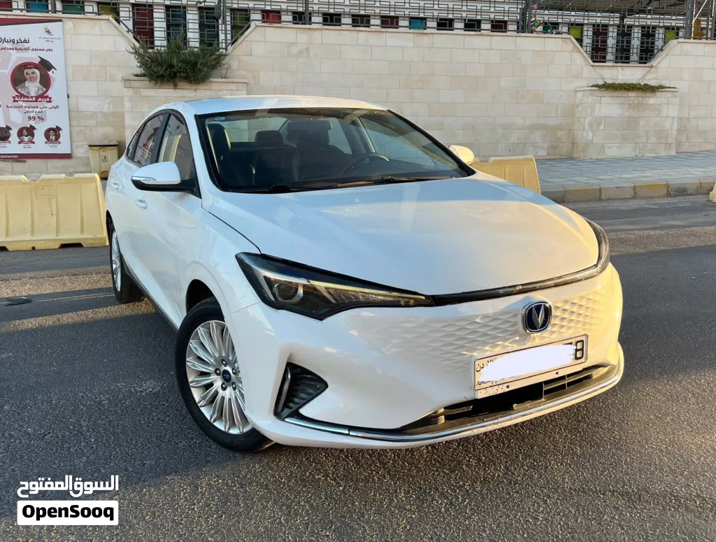 شانجان ايدو EV460