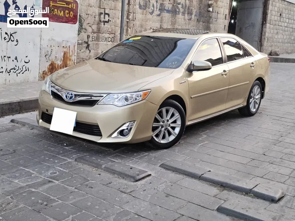 تويوتا كامري XLE