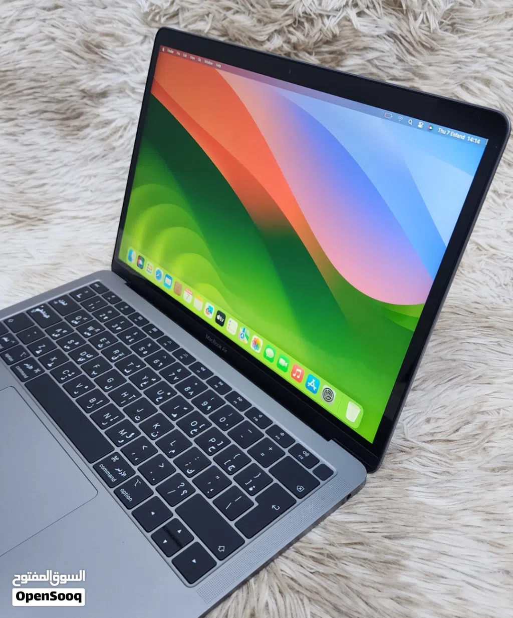 MacBook 2019 i5 8gb ram Touch ID MacOS Sonoma 14.7.3 Retina display type c port's Orignal charger