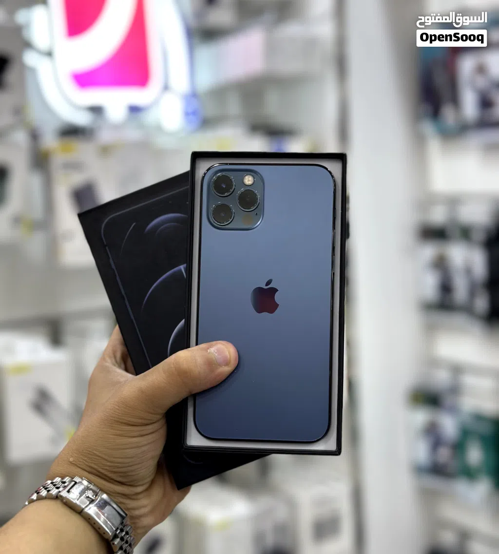 عرض خااص : iPhone 12 pro 256gb هاتف بحالة الوكالة بدون شموخ أو مشاكل مع ضمان و ملحقات و بأقل سعر