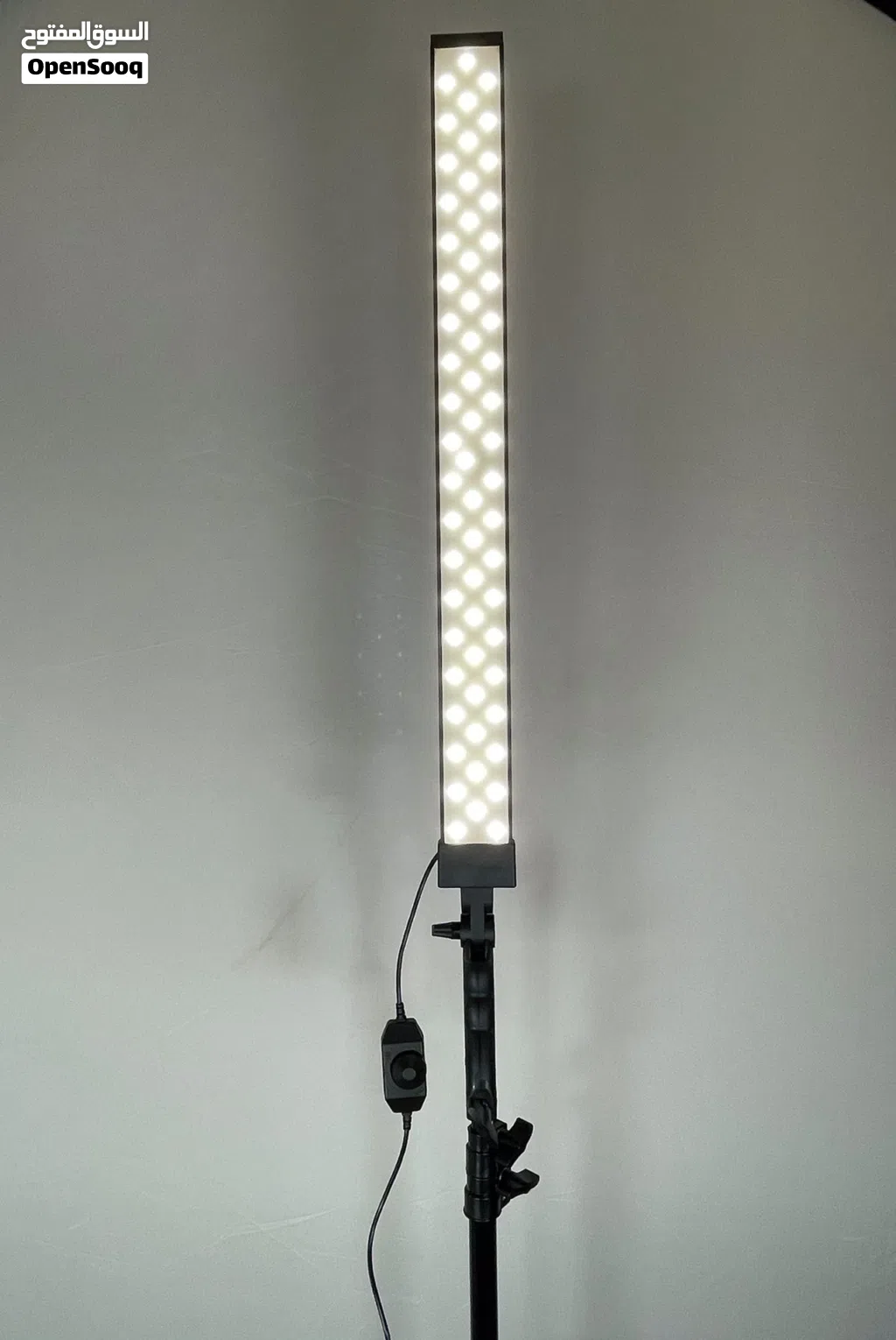 للبيع إضاءة LED عالية الجودة بخالة كالحديد Fir sale LED light like new