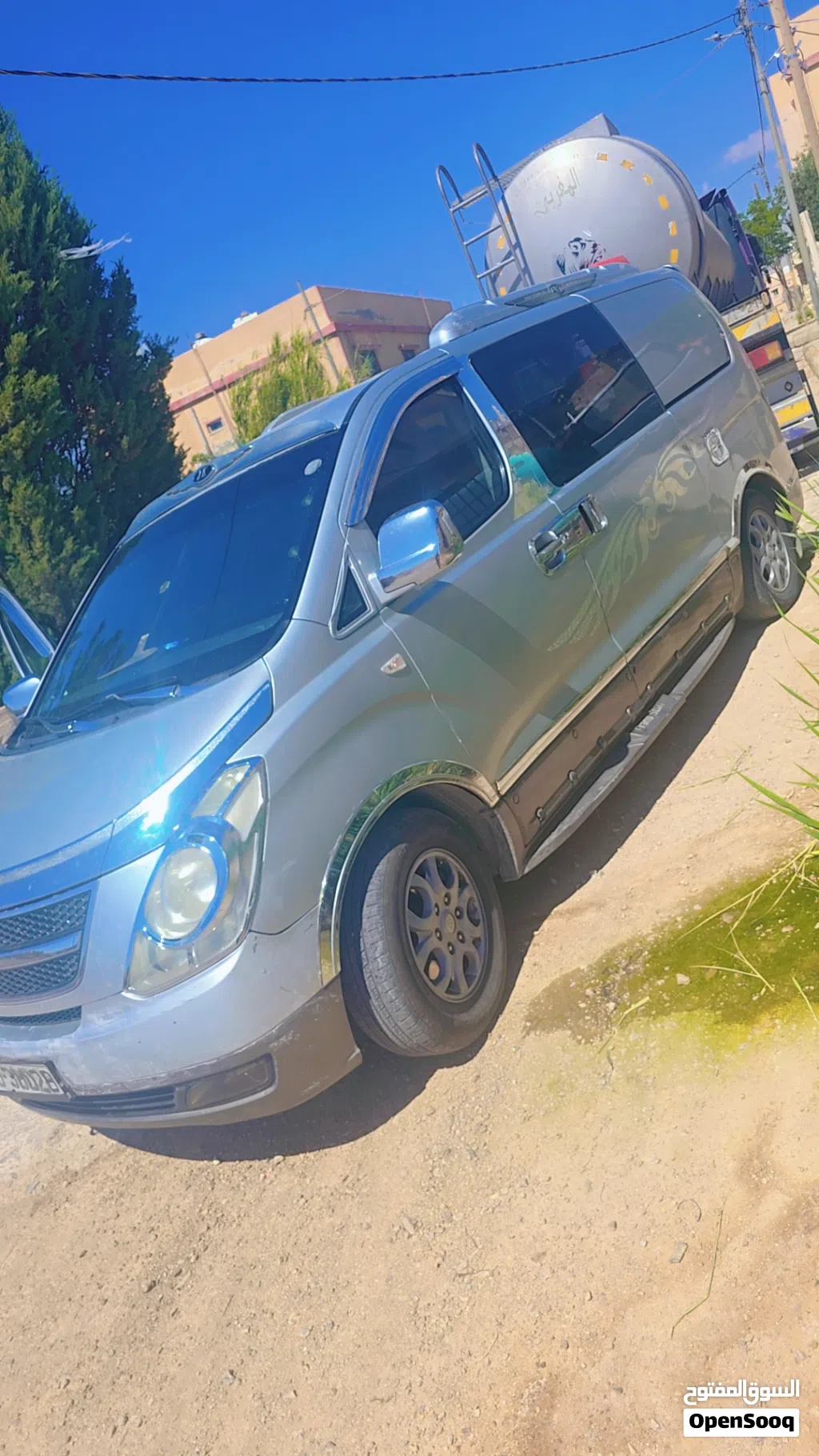 Hyundai H 100