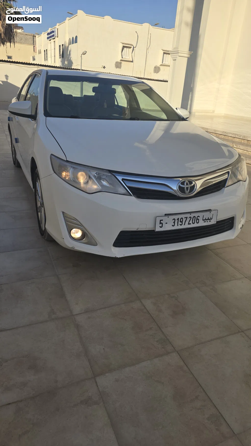 تويوتا كامري LE