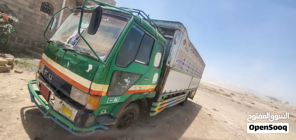 دينة فيزو مستعمل نظيف عرطة قوي ب 25 سعودي موديل 1990
