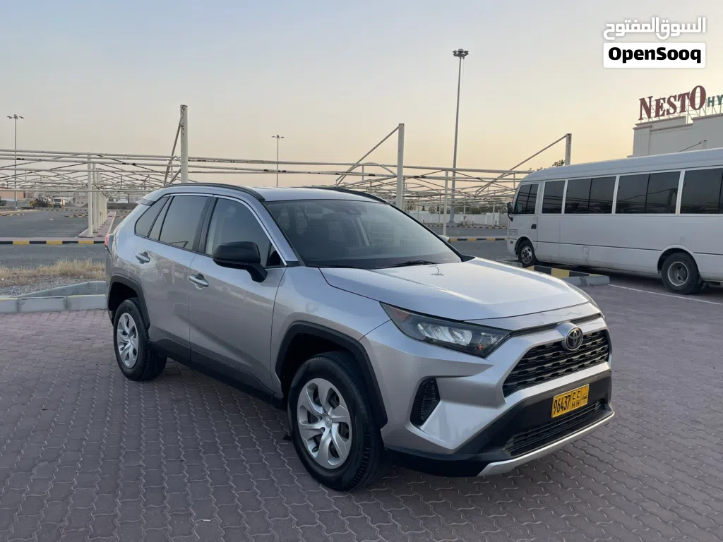 Toyota RAV 4 LE