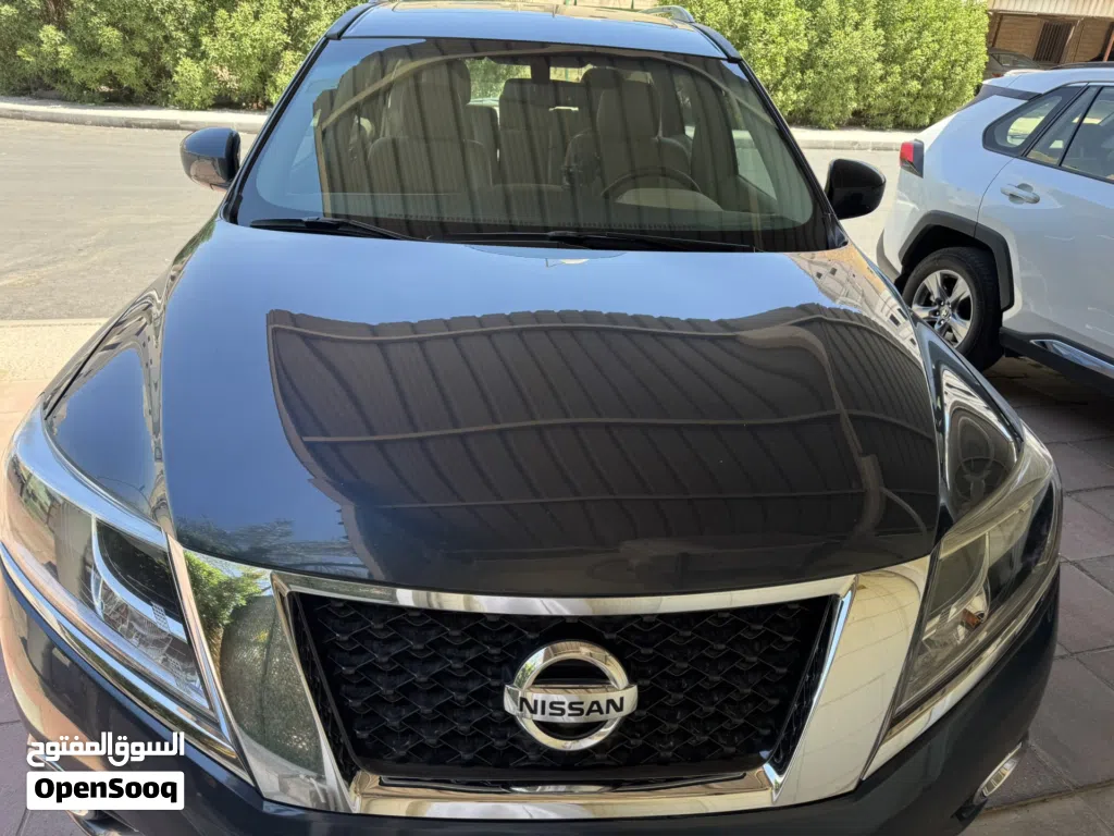 Nissan Pathfinder SV