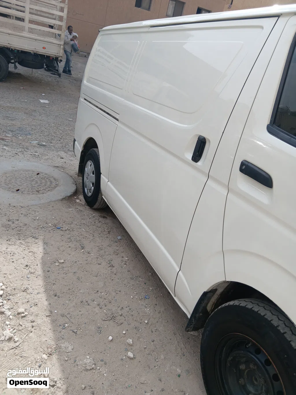 Toyota Hiace LUX
