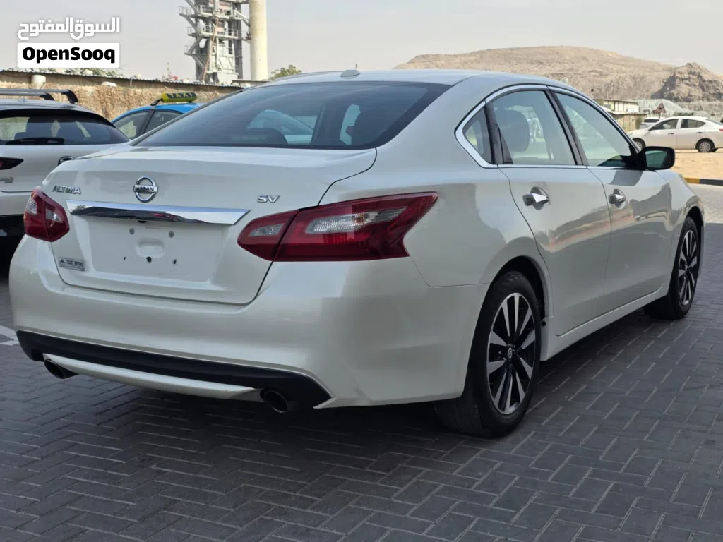 Nissan Altima SV