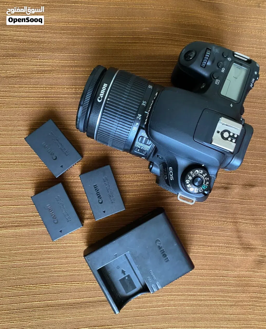 كاميرا كانون Canon EOS 77D دقة 24MP بحالة ممتازة مع عدستين و3 بطاريات وحقيبة للبيع