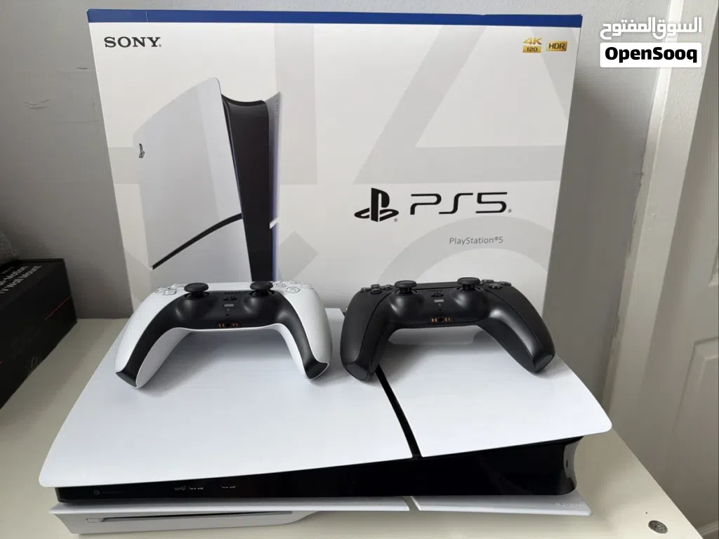 يتوفر جهاز PlayStation 5 Slim بحالة ممتازة جداً، استخدام فعلي لمدة شهر واحد فقط، نظيف بالكامل.