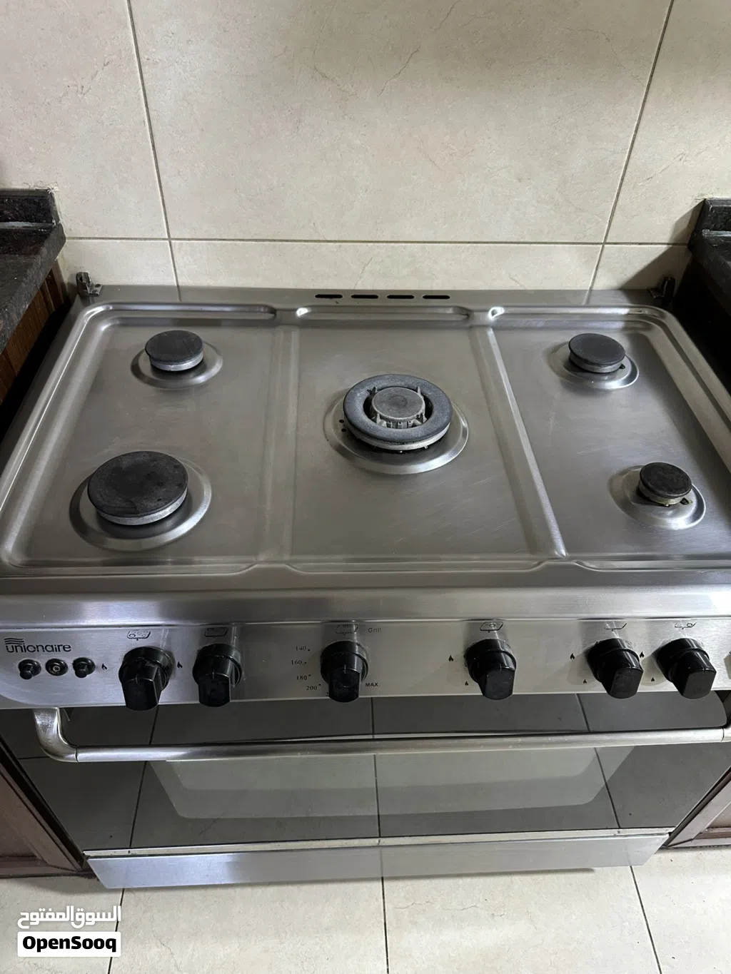 فرن مع غاز