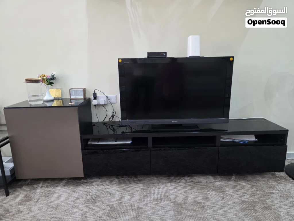 TV and TV units for sale