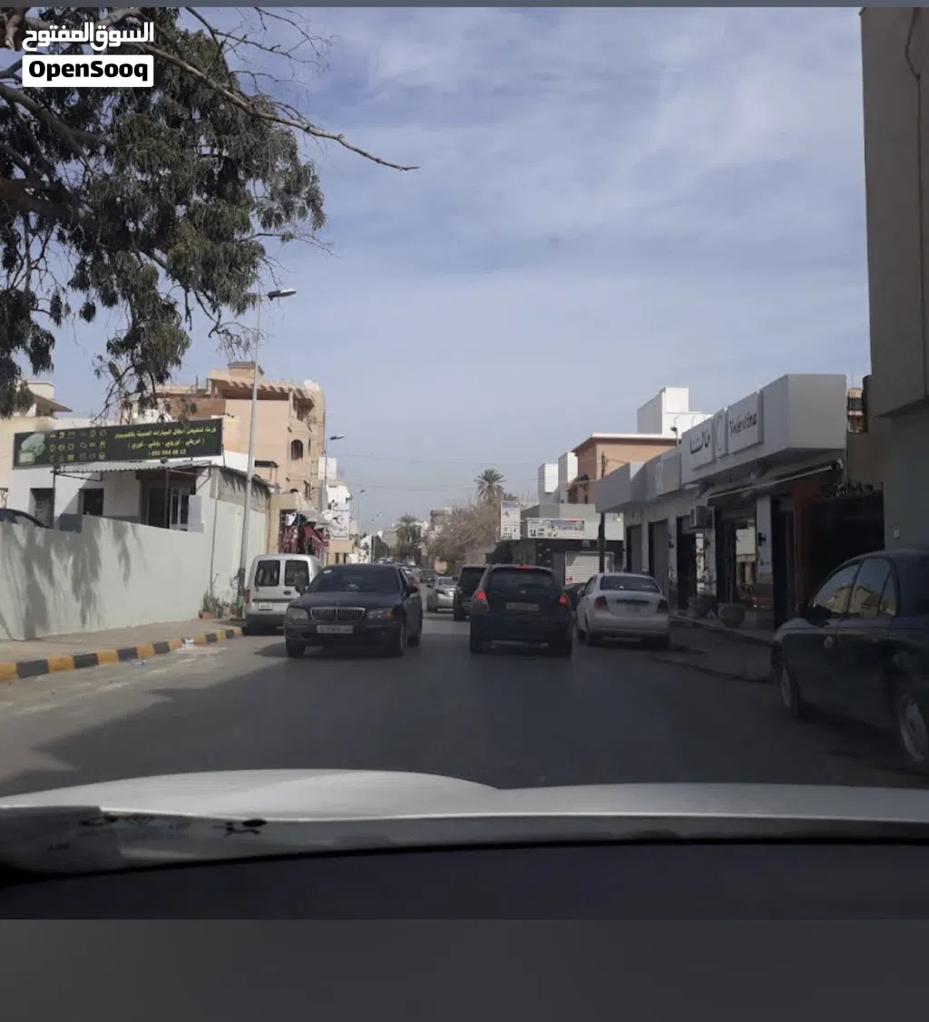 عرض استتماري قوي مدخول 85 الف شهريا ع ريسي مباشرة محلات ومدرسة وفيلا موقع ممتاز لتوصل هاتف او واتساب