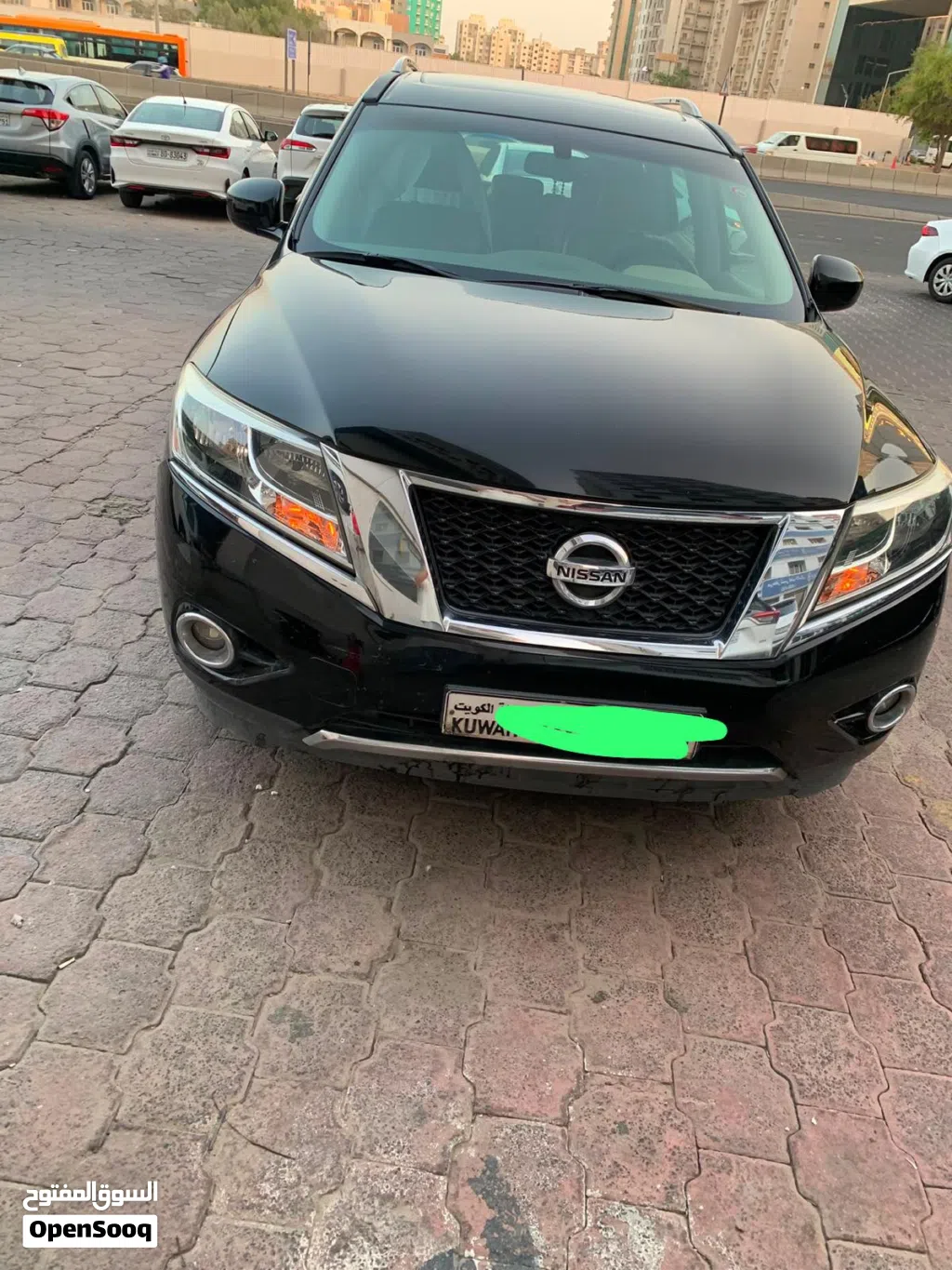 Nissan Pathfinder SV