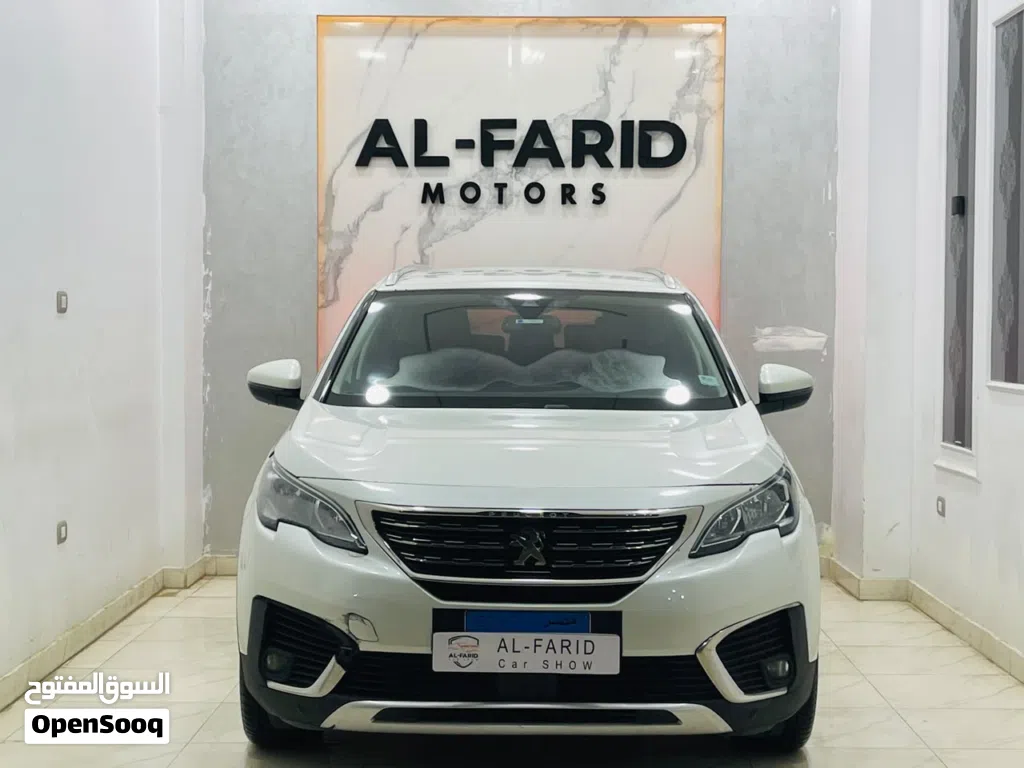 بيجو 5008 Active