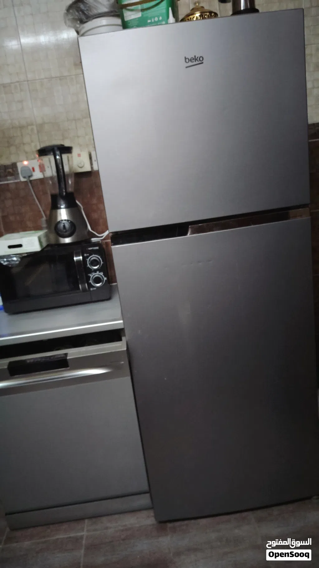 Fridge becko 409 litter like new