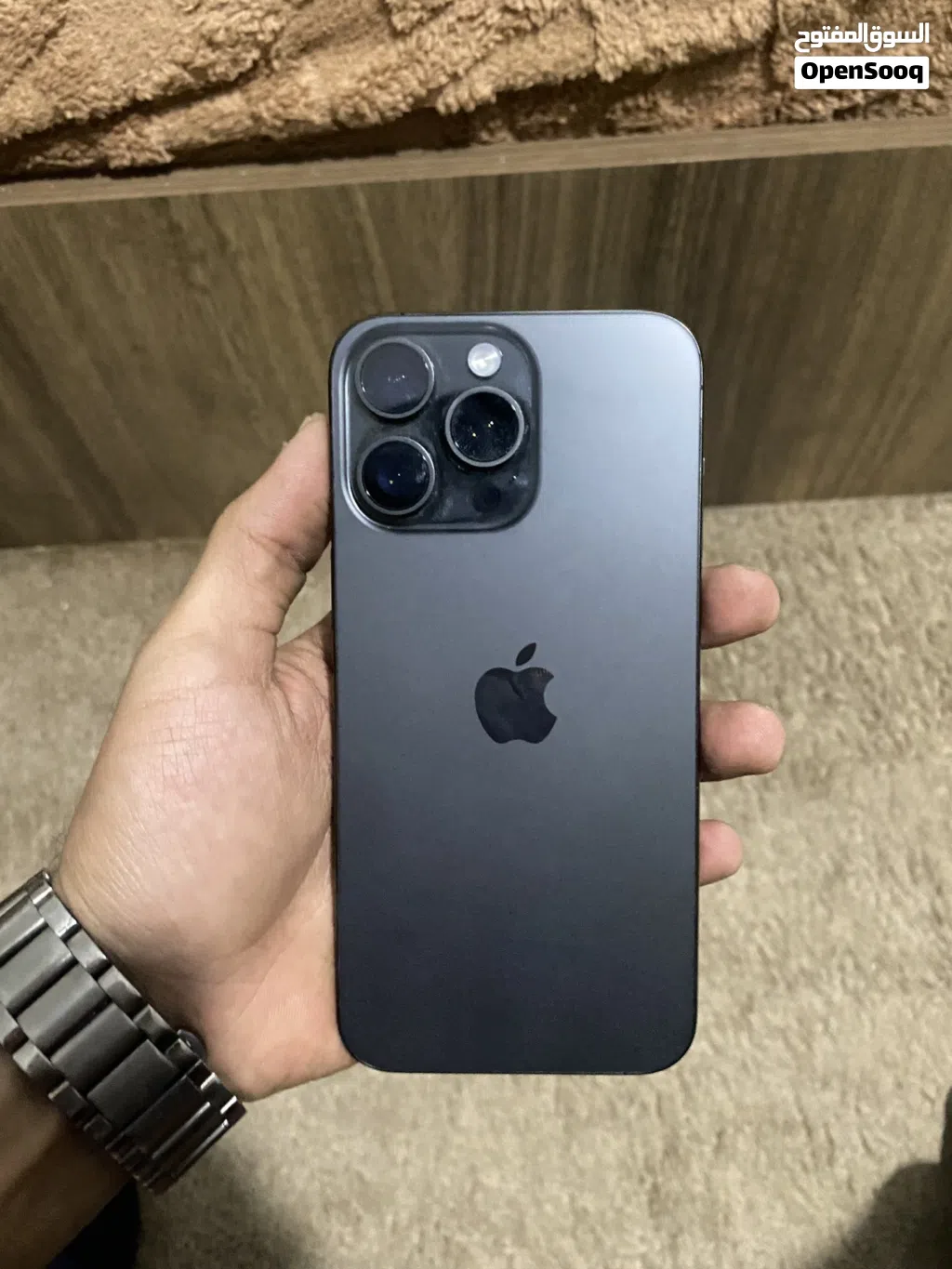 ايفون 15 pro max Esim استعمال نضيف الجهاز ليه عندي من شهر 2