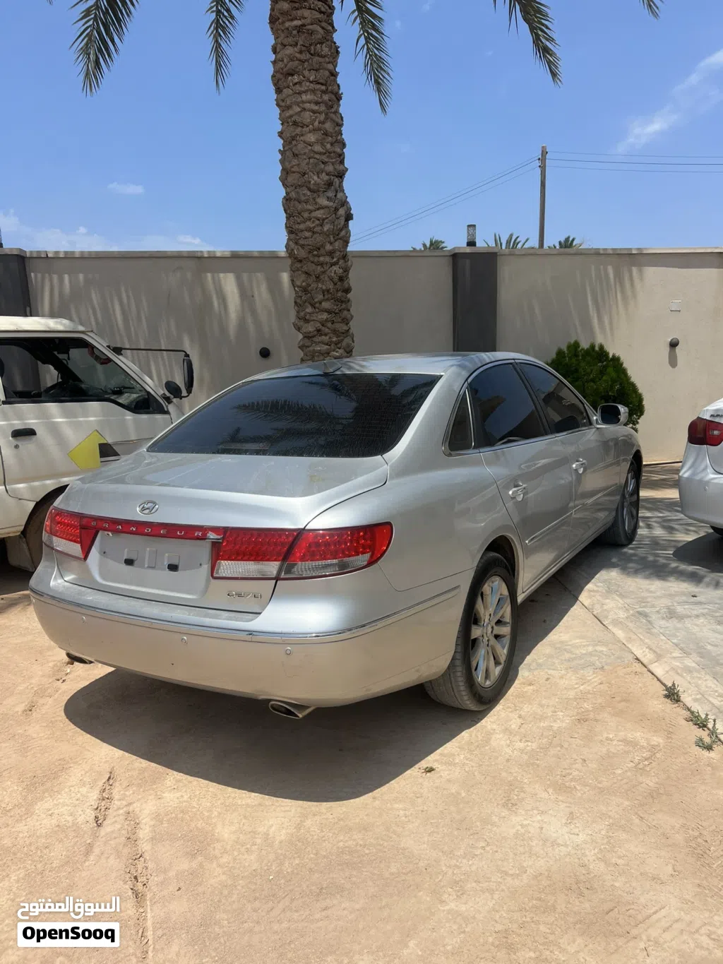 هيونداي ازيرا Standard
