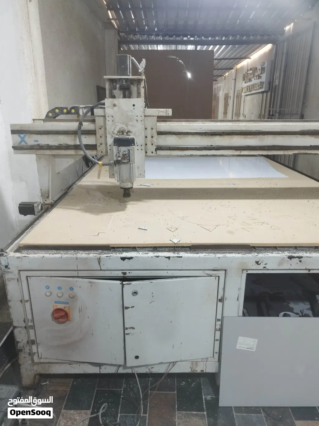 ماكينات CNC راوتر وليزر الحجم الكبير