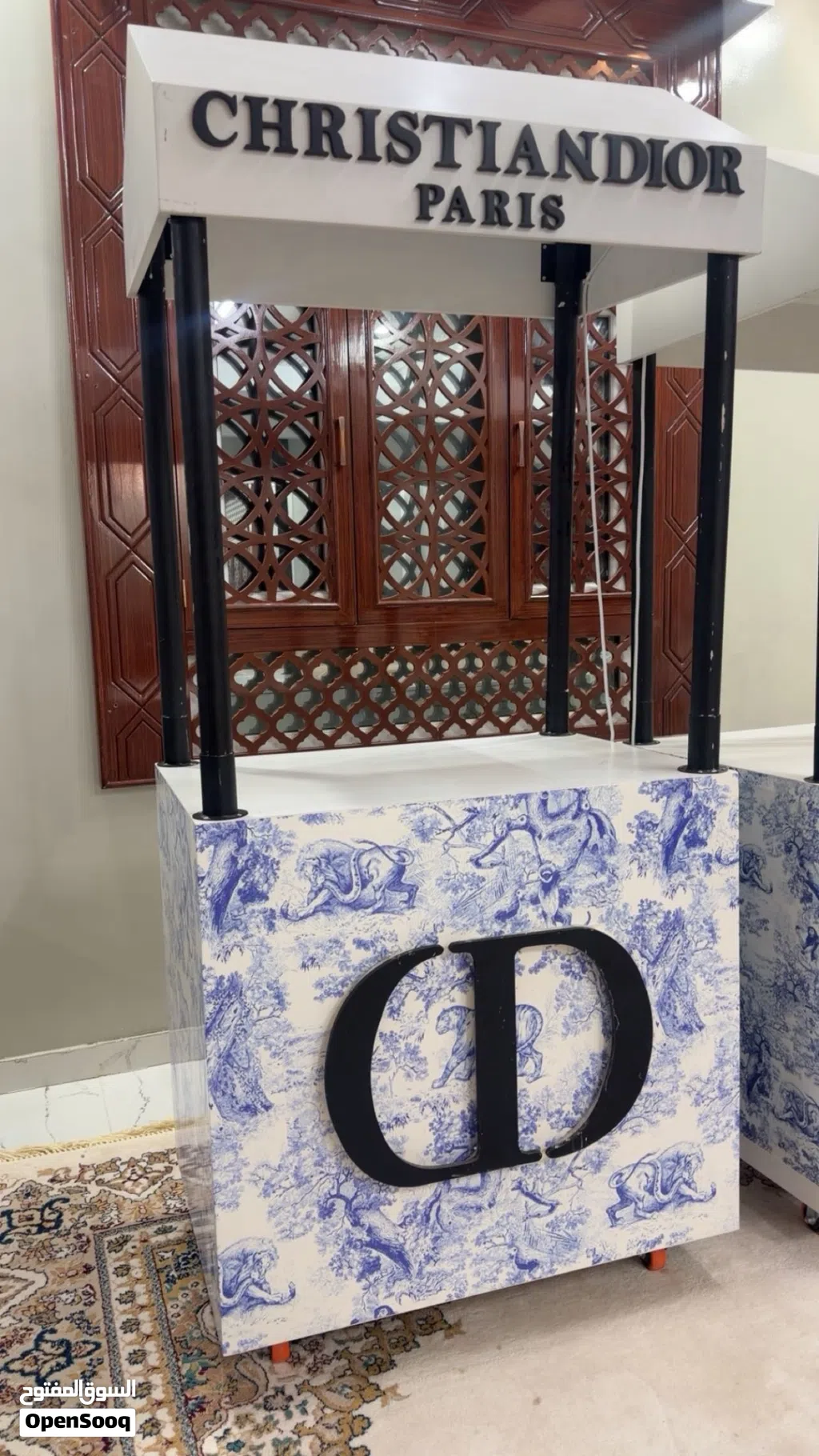 عربات ضيافة للبيع