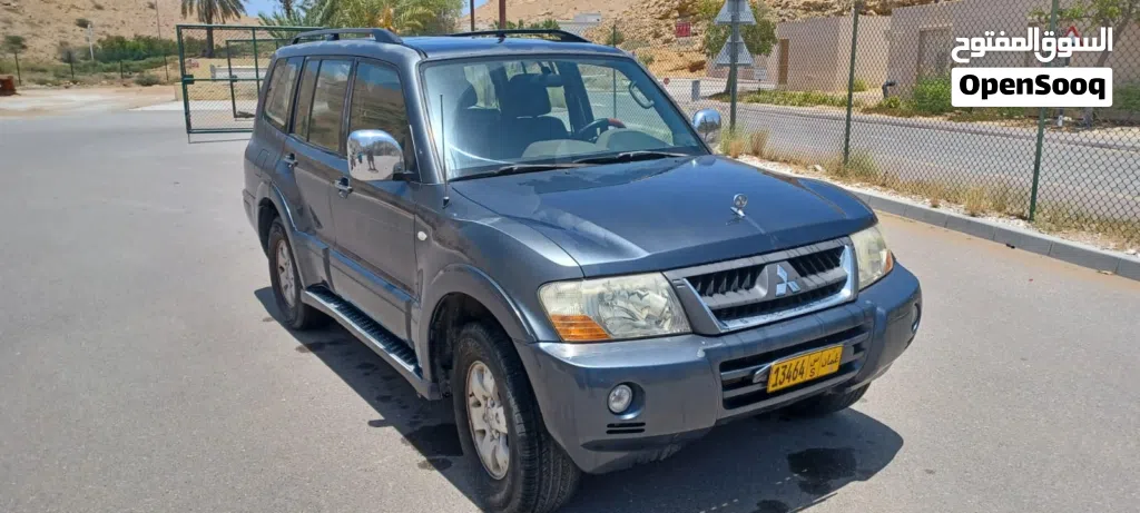 ميتسوبيشي باجيرو GLS