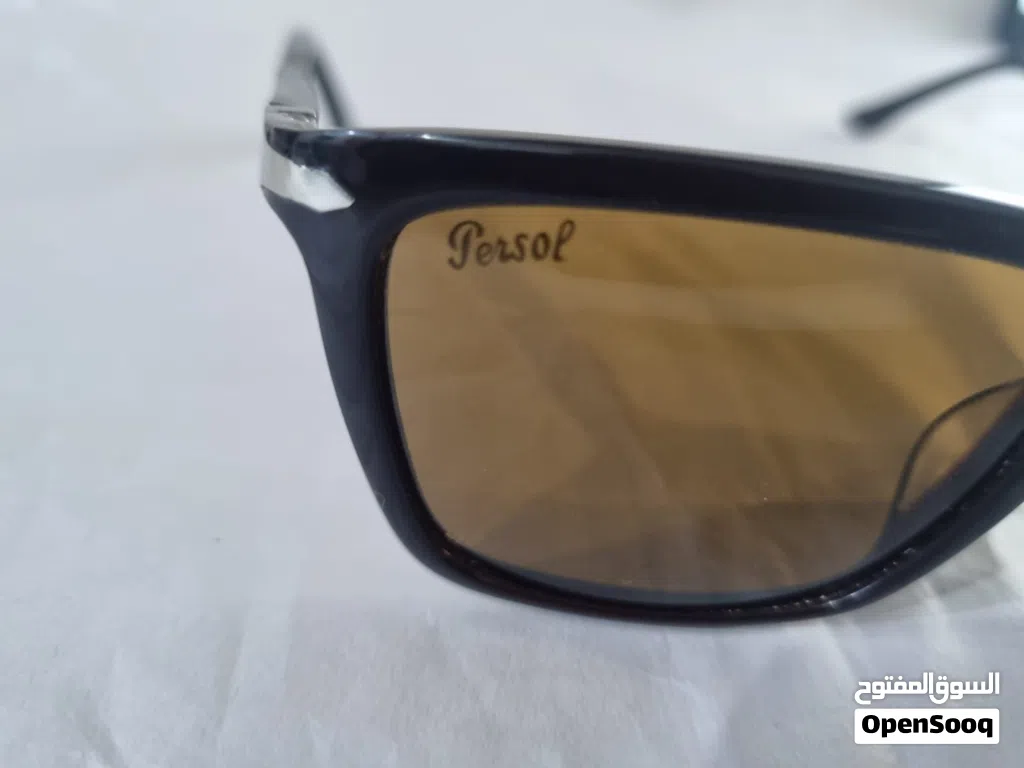 Authentic Persol PO 9137 Sunglasses - Black / Green Lenses