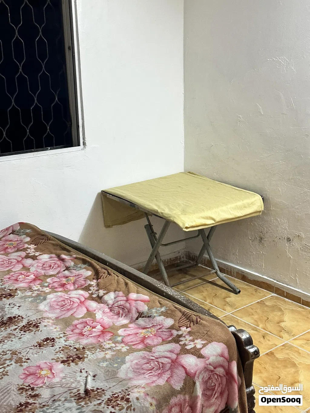 غرفة فارغة للايجار