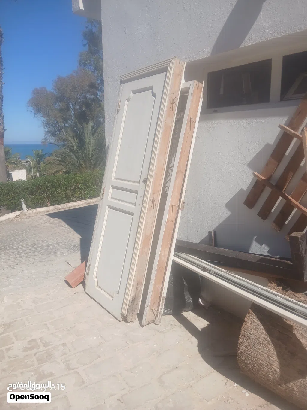 17 porte et fenêtre en pvc q avec 3 porte en bois