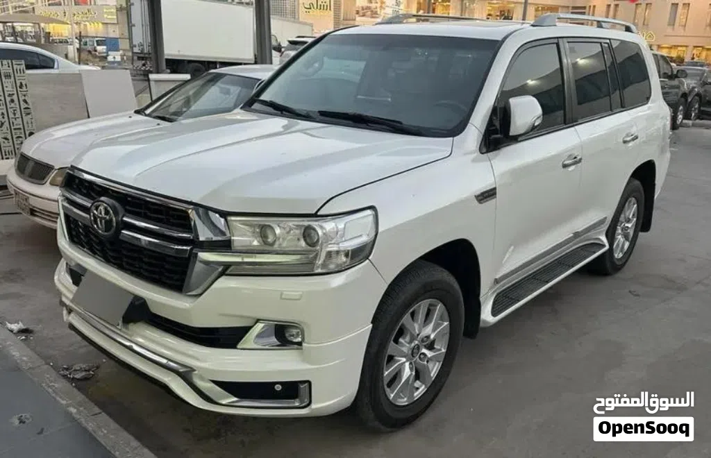 Toyota Land Cruiser GXR