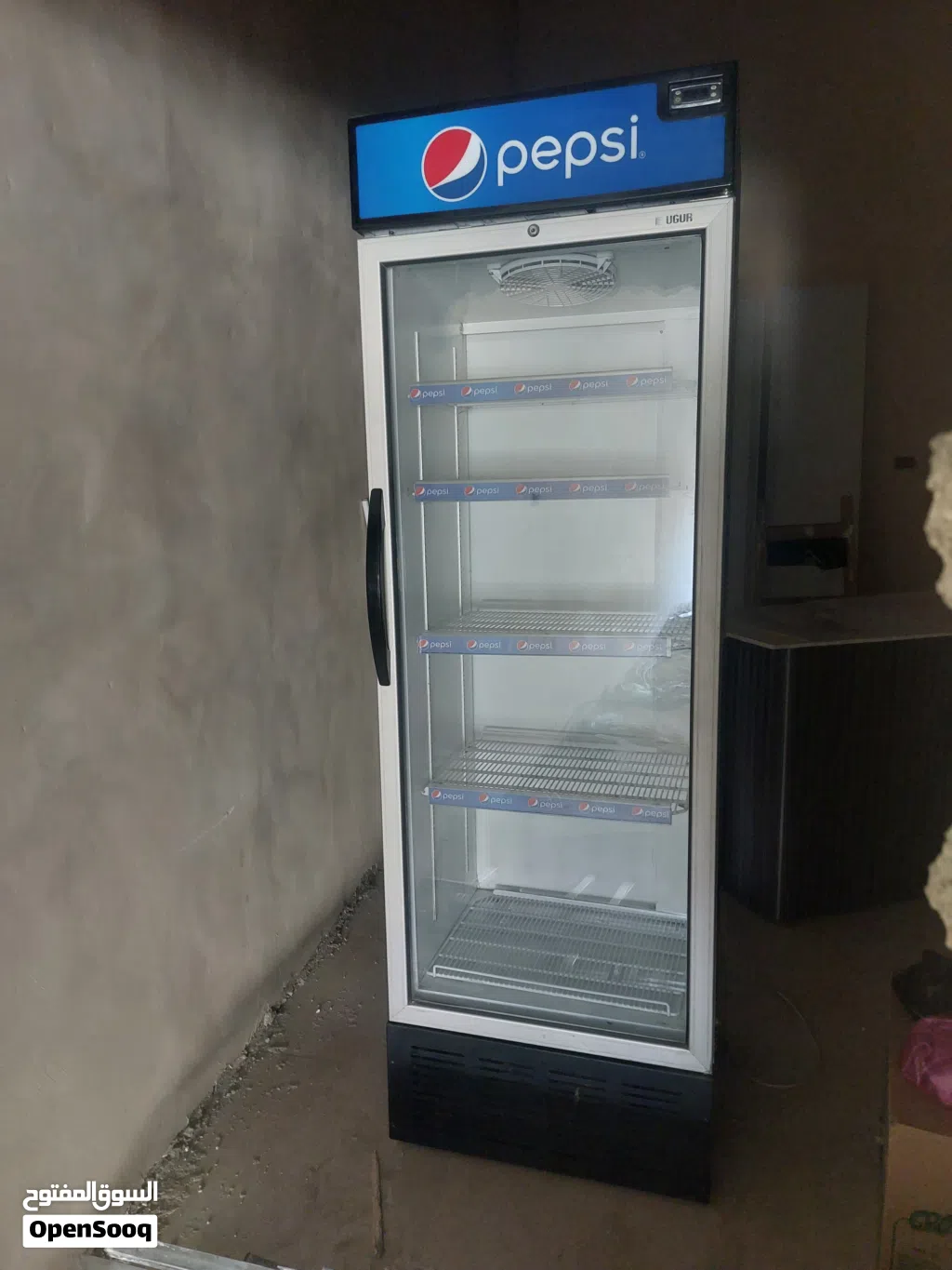ثلاجتبن عرض للببيع