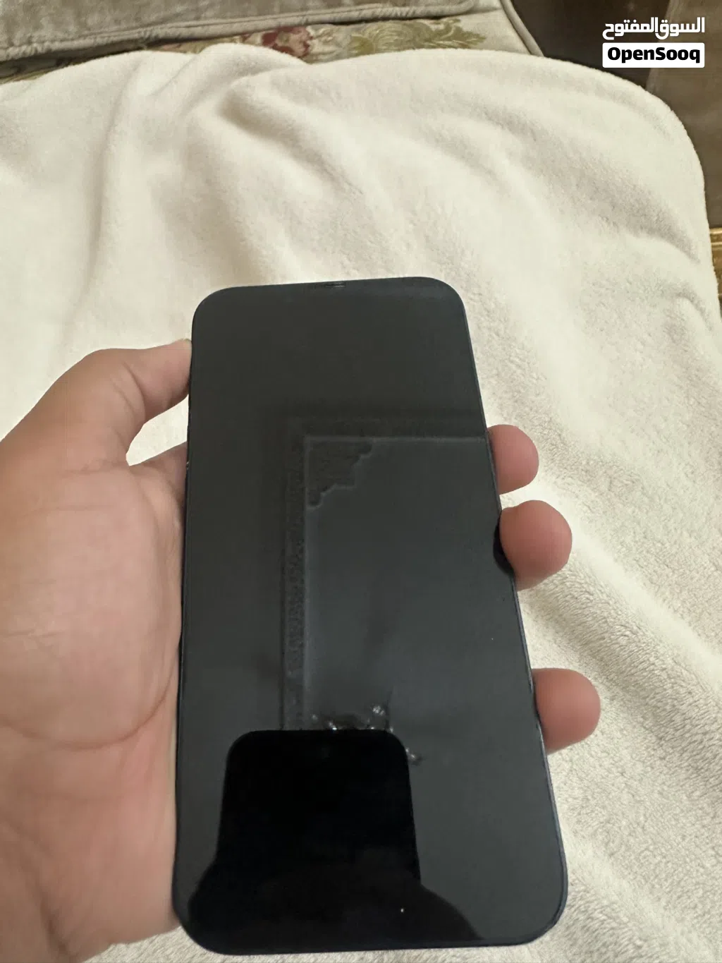 iPhone 13 لون أسود