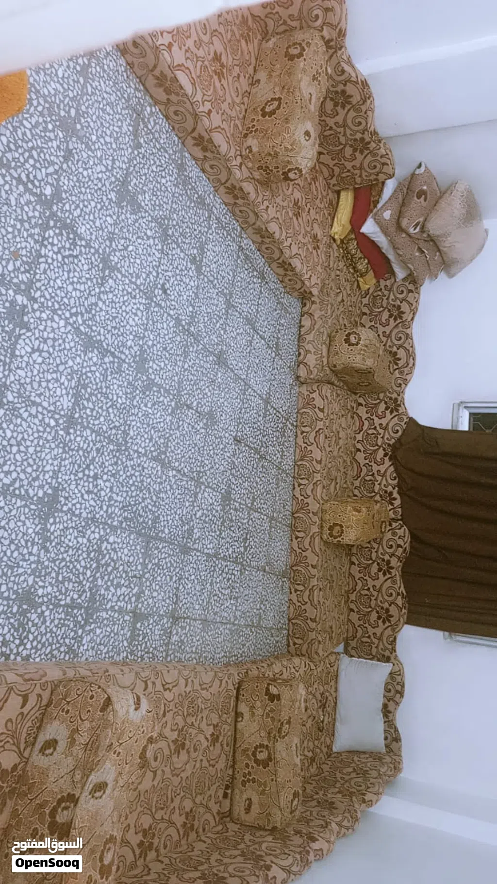 للبيع فرشات