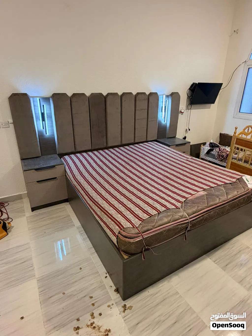 ابو حسام تصميم غرف نوم على حساب طلب زبون