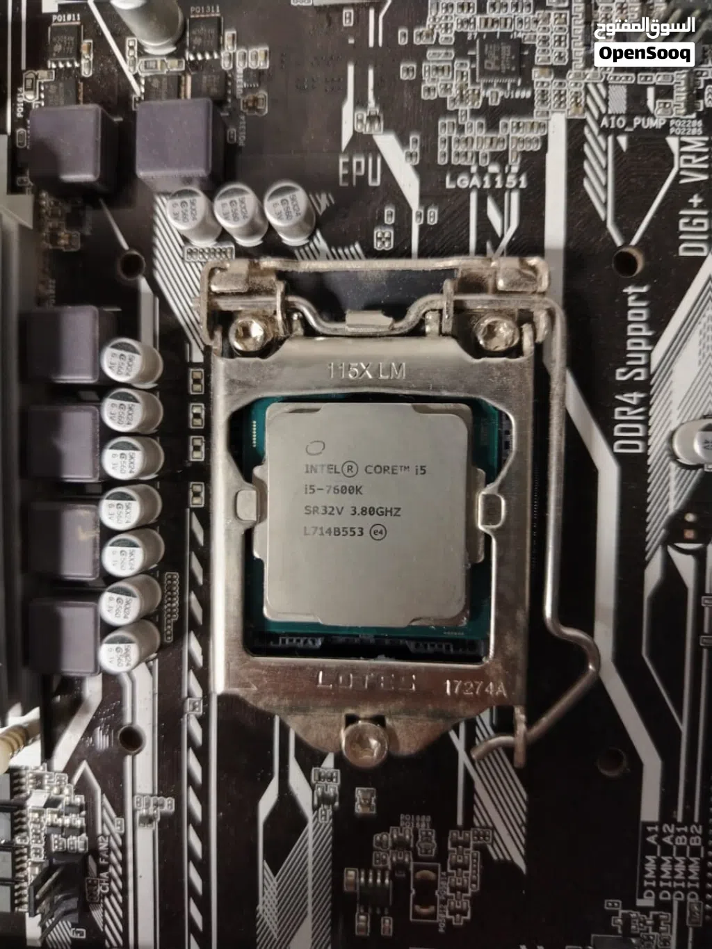 معالج intel i5 7600k مع البورد بحاله جيده
