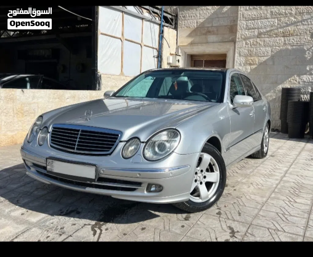 مرسيدس بنز الفئة-E E 200