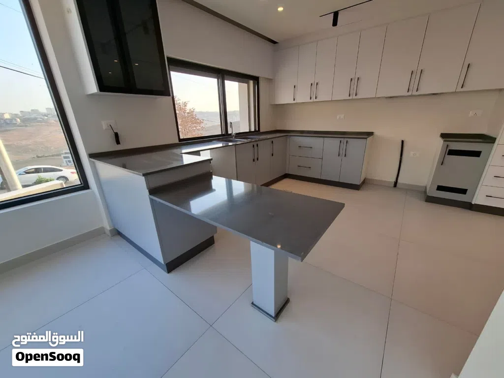 شقة غير مفروشة للإيجار ( Property 46092 )-164922