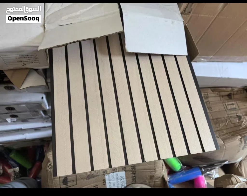 بديل الخشب PVC 30 سم ارتفاع 2.9 متر سماكة 9 ملم ألوان عصرية وحديثة بسعر خاص جداً 4 دنانير