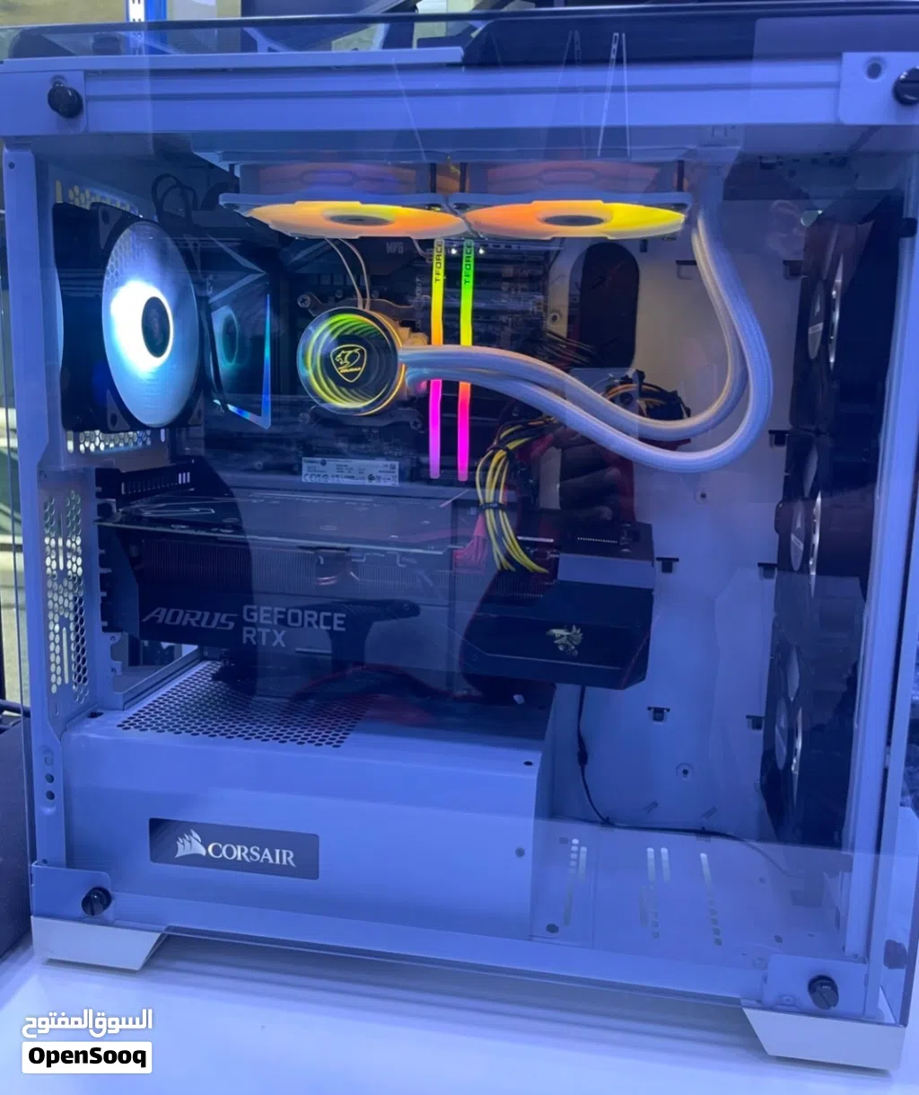 كرت الشاشة (GPU): GIGABYTE AORUS RTX 3080 بحجم