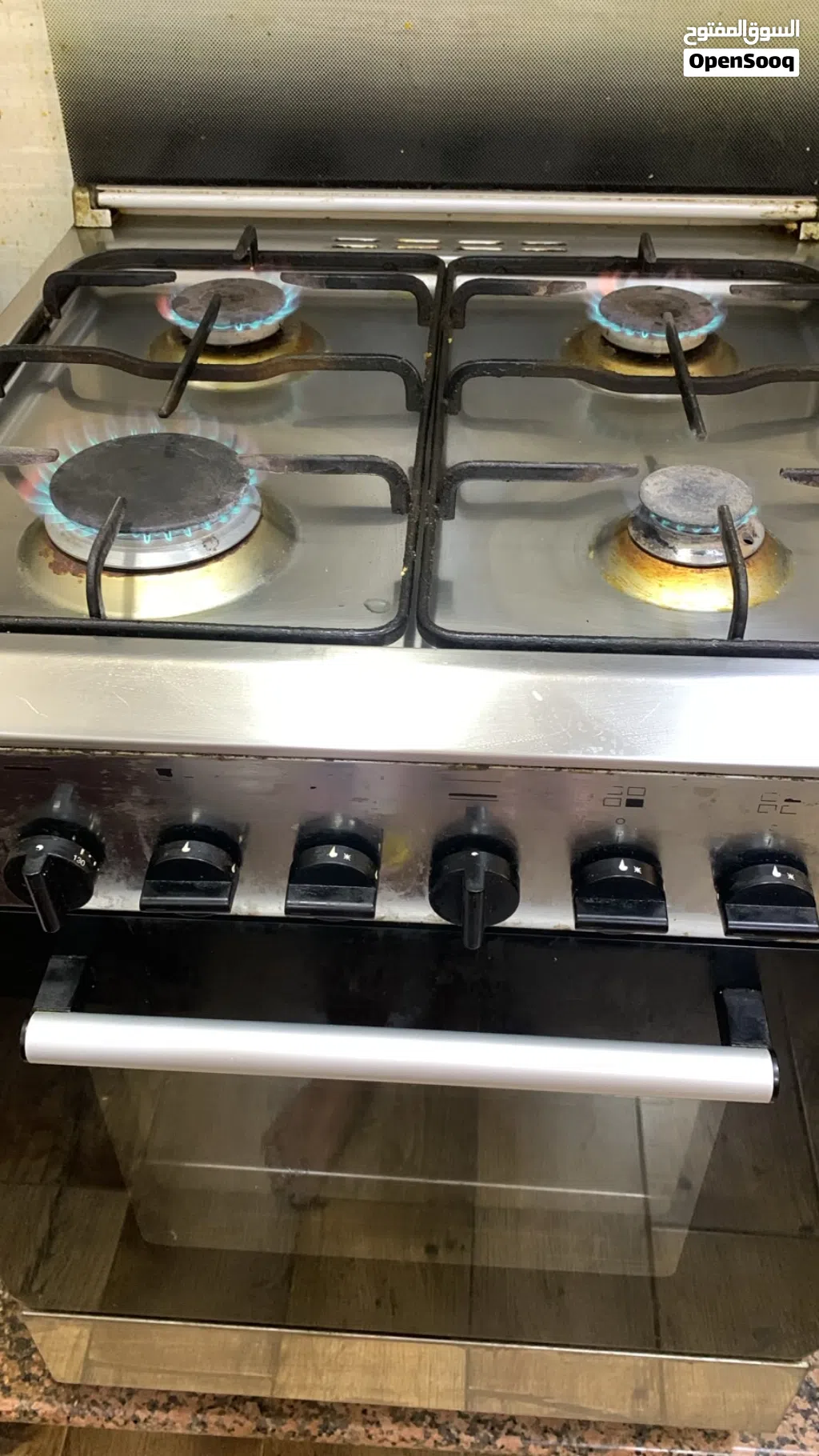 Glem Gas coocking range with 4 burner with good working condition.