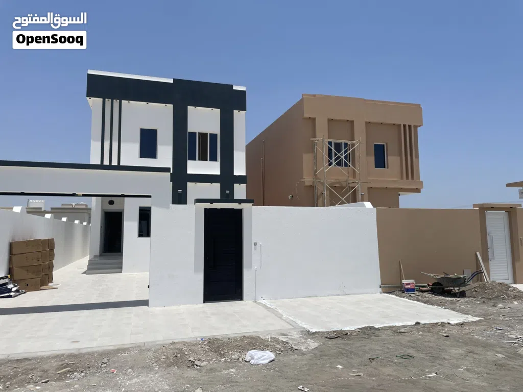 لبيع منزل في بركاء الهرم 4