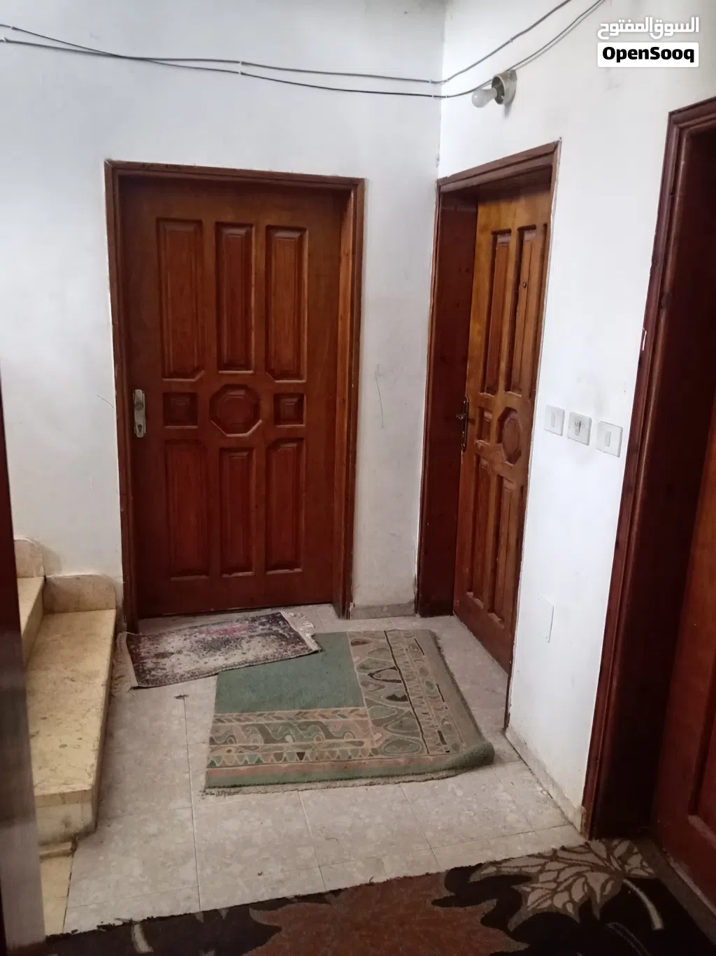 شقة للايجار طابق اول على الشارع العسكري