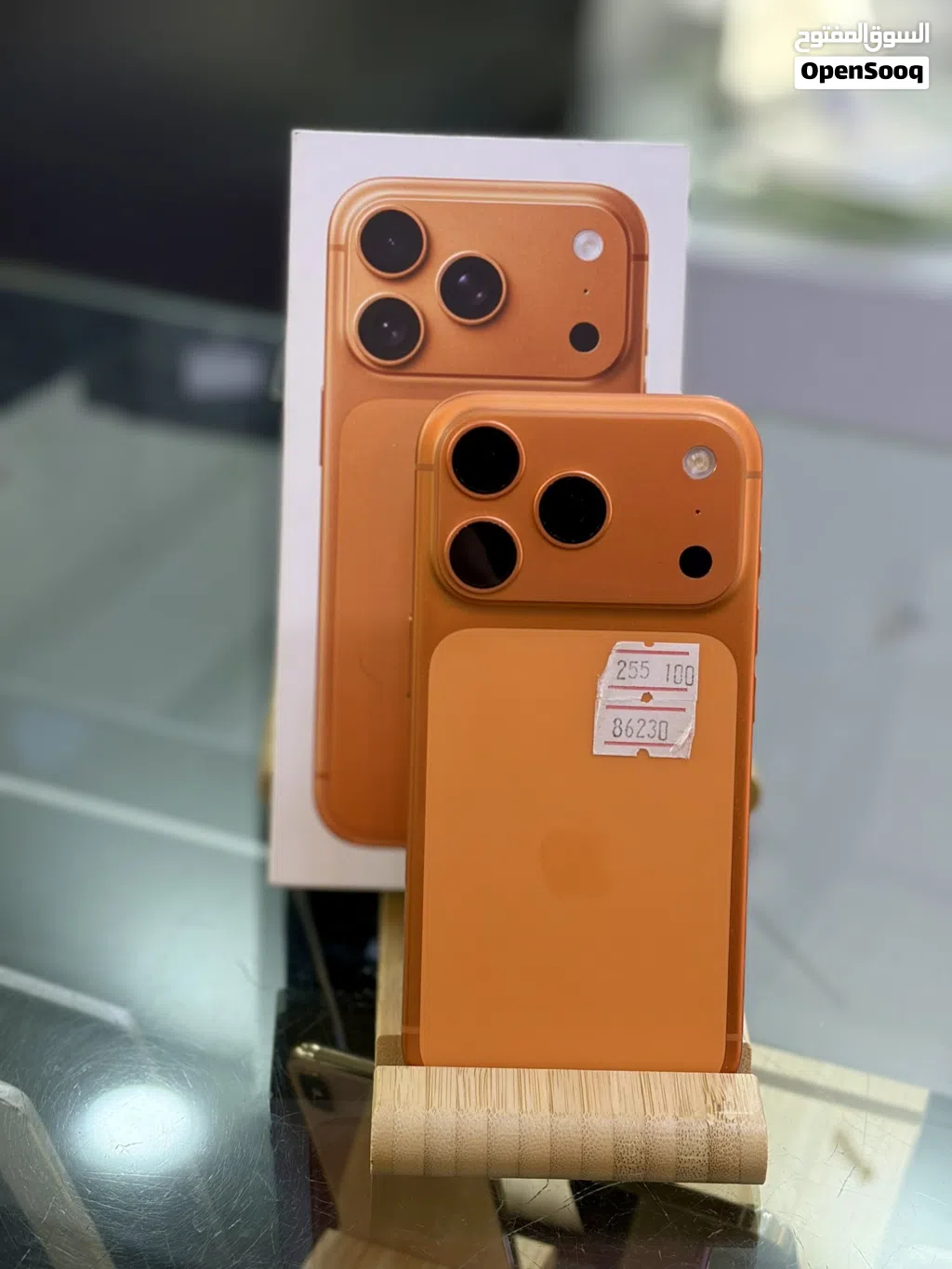 ايفون 17 برو iPhone 17 Pro مستعمل بحاله ممتازة جدا بالون البرتقالي المميز 256GB بطاريه:100% مدخل خط