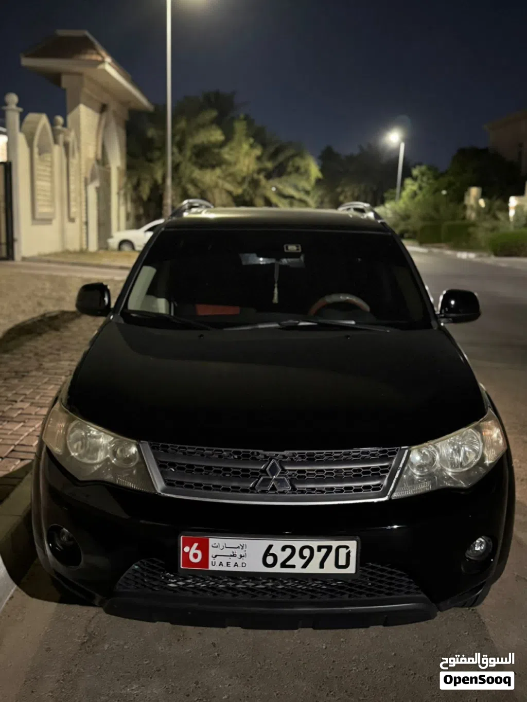 ميتسوبيشي اوتلاندر Standard
