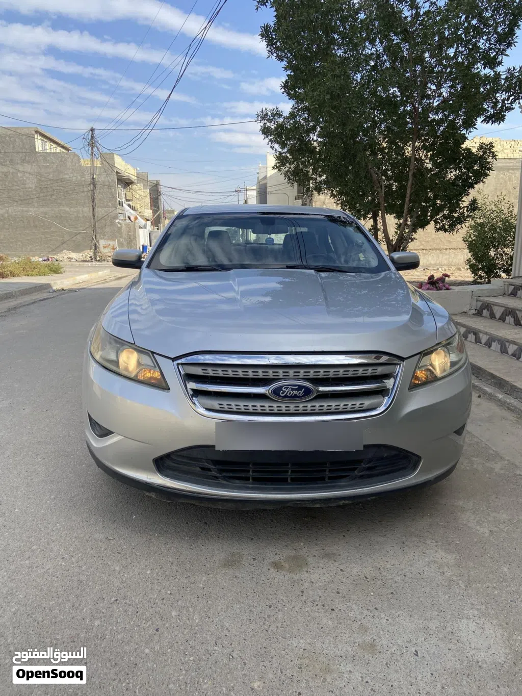 Ford Taurus Standard