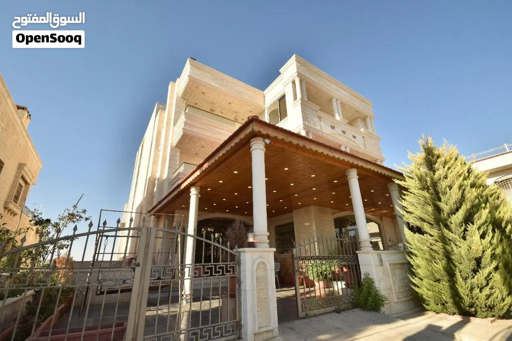 ڤيلا للبيع