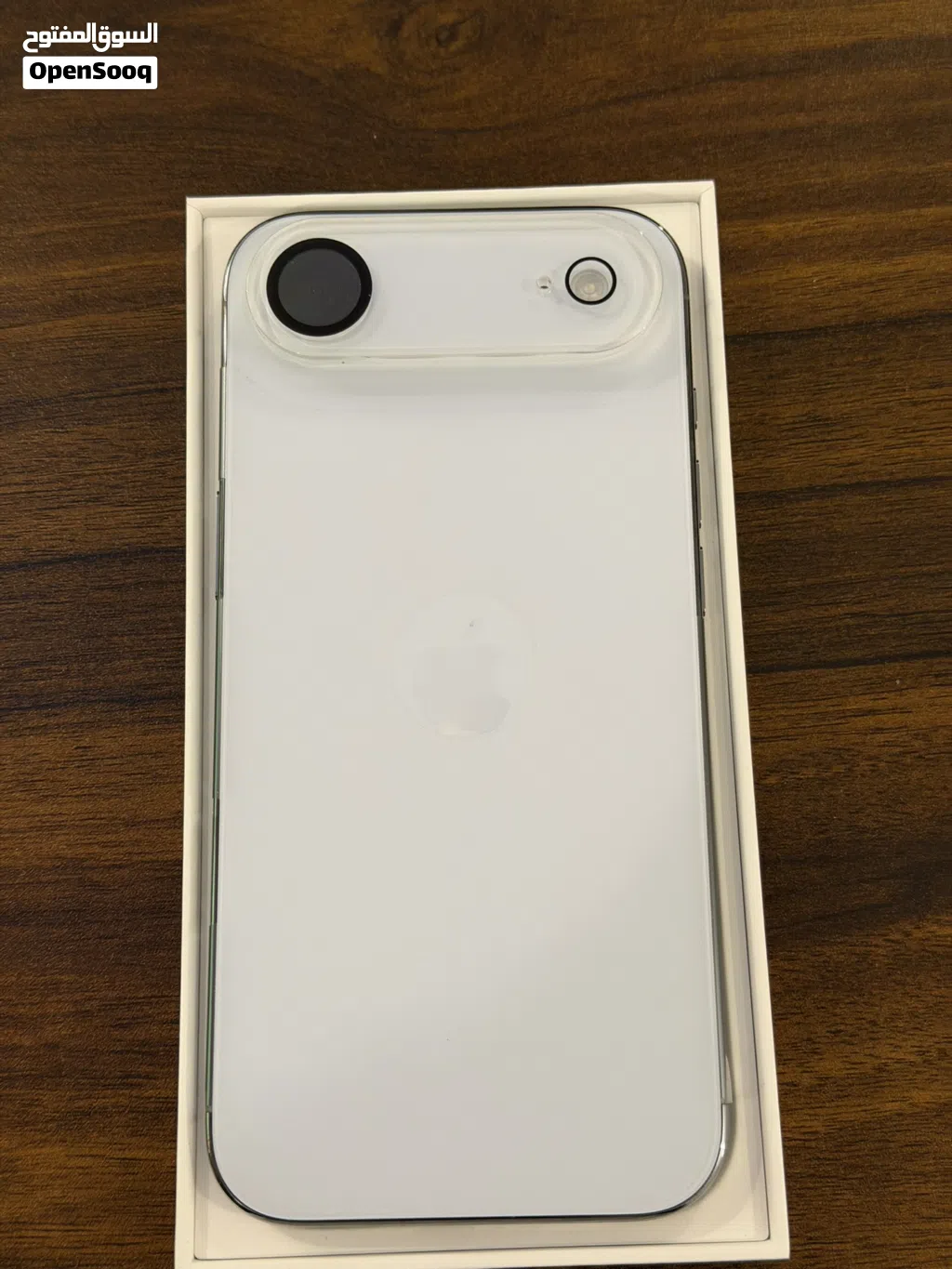 iphone 17 air 256GB barely used like new 2 years warranty