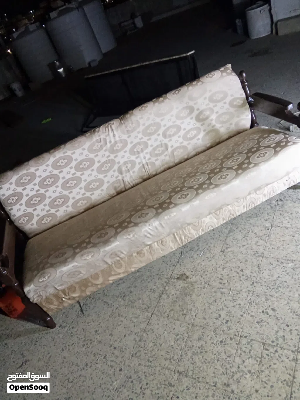 كنباي تخت مستعملة بحالة الوكالة