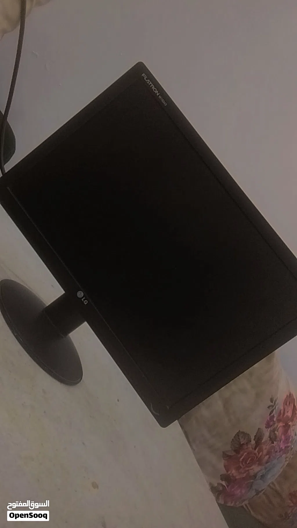 بيع شاشه شبه جديد